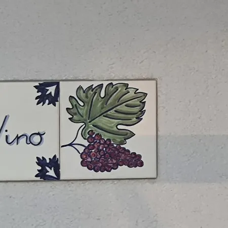 Mi Casa Vino
