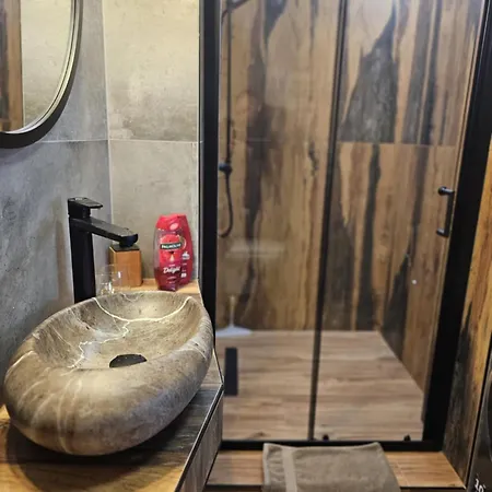 Mi Casa Vino Мошонмадьяровар