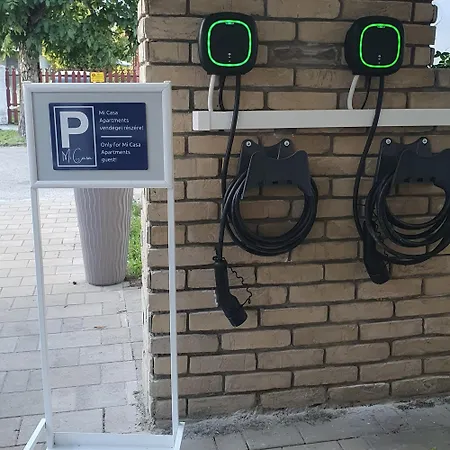 Mi Casa Vino Мошонмадьяровар