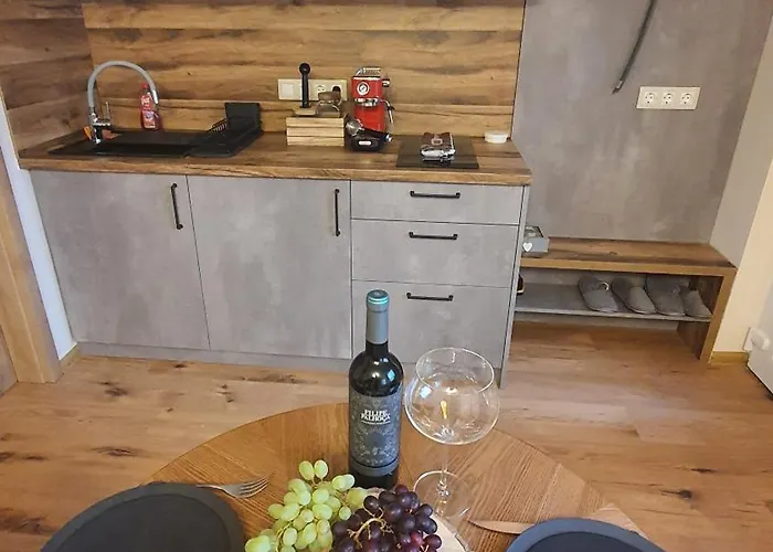 Mi Casa Vino